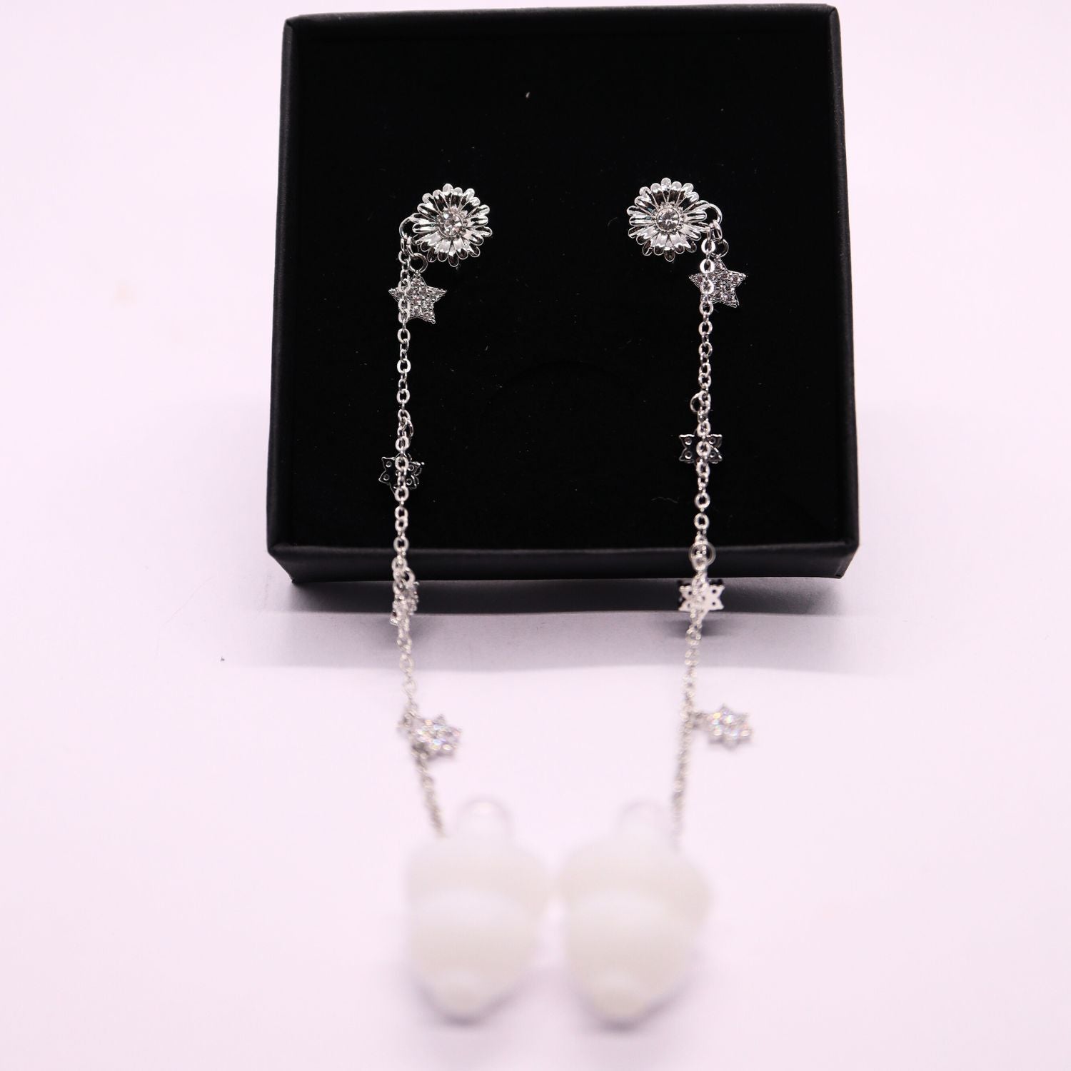 Earcuffs Voor Oordopjes (Bloem Sterretjes) Zilverkleurig Sfeerbeeld